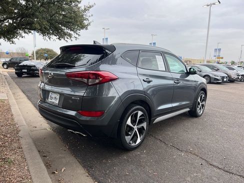 Used 2018 Hyundai Tucson Sport image 7