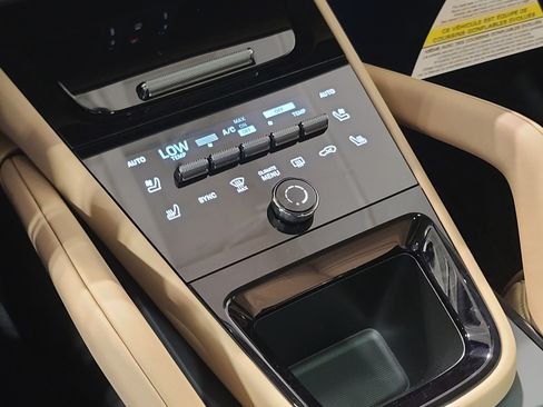 New 2026 Porsche Cayenne image 24