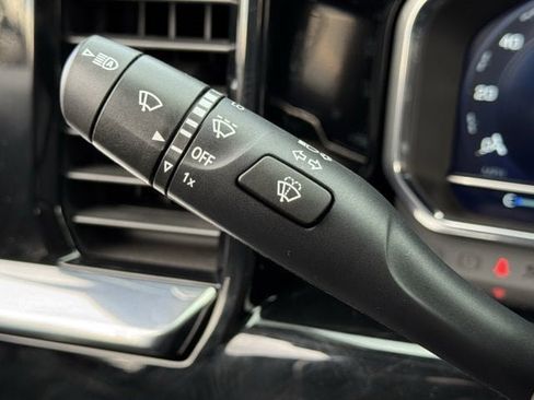 Used 2022 Chevrolet Silverado 1500 LTZ image 22