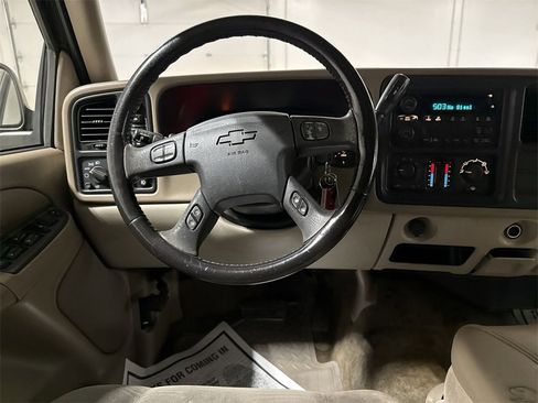 Used 2006 Chevrolet Tahoe LS w/ Smart Select Package image 18