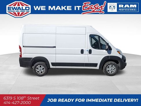 New 2023 RAM ProMaster 3500 w/ Premium Appearance Group image 18