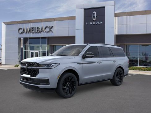 New 2025 Lincoln Navigator Reserve w/ Jet Appearance Package image 1