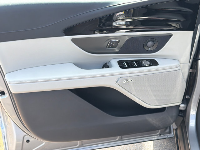 New 2026 Lincoln Nautilus Reserve AWD/4WD image 11