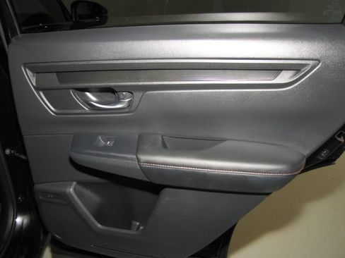 Used 2025 Honda CR-V Sport image 19