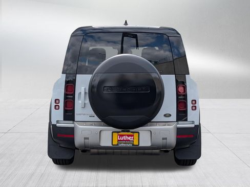 Used 2023 Land Rover Defender 130 SE AWD/4WD image 6