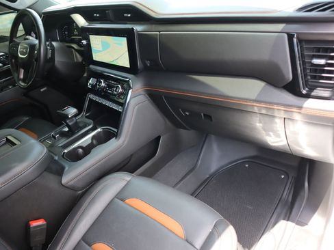 Used 2022 GMC Sierra 1500 AT4 w/ AT4 Premium Package image 31