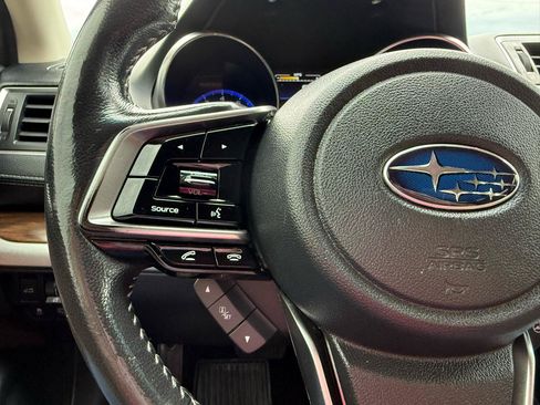 Used 2019 Subaru Outback 3.6R Touring AWD/4WD image 24