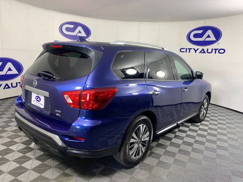Used 2020 Nissan Pathfinder SL AWD/4WD image 3