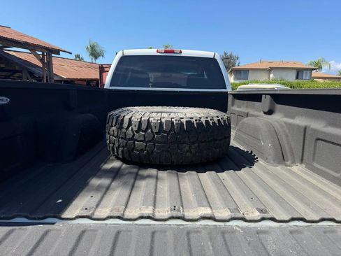 Used 2005 Chevrolet Silverado 2500 LT w/ Heavy-Duty Power Package AWD/4WD image 15