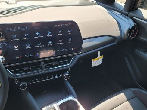 New 2025 Chevrolet Equinox EV RS w/ Convenience Package II image 21