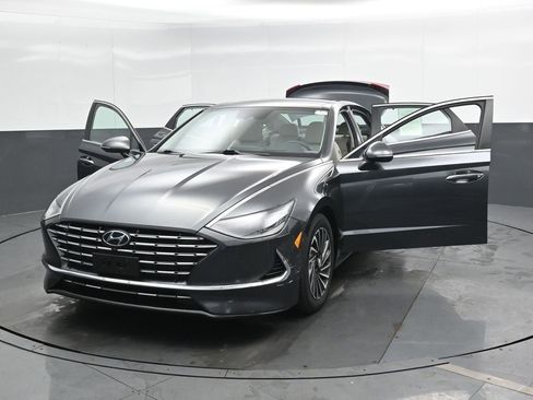 Certified 2023 Hyundai Sonata Limited w/ Cargo Package image 47