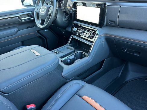 New 2026 GMC Sierra 2500 AT4 w/ AT4 Premium Plus Package image 16