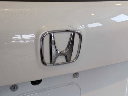 Used 2022 Honda Pilot Sport image 12