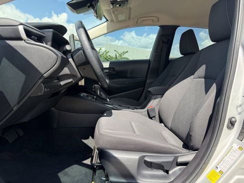 Used 2025 Toyota Corolla LE FWD image 26