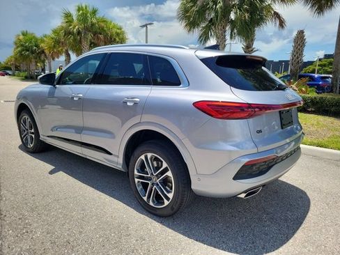 Certified 2025 Audi Q5 Premium w/ Convenience Package AWD/4WD image 5