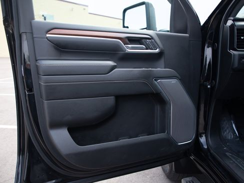 Used 2024 GMC Sierra 3500 Denali w/ Denali Reserve Package AWD/4WD image 20