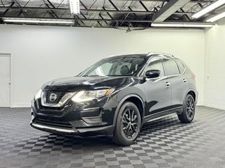 Used 2020 Nissan Rogue SV image 1