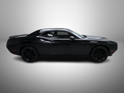 Used 2016 Dodge Challenger R/T w/ Blacktop Package image 4