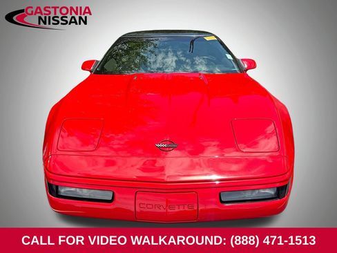 Used 1995 Chevrolet Corvette Coupe RWD image 3