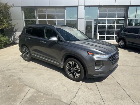 Used 2019 Hyundai Santa Fe AWD image 5