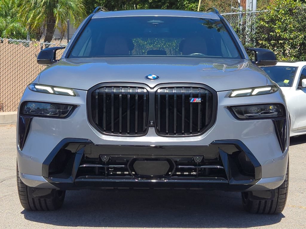 Used 2024 BMW X7 M60i w/ Climate Comfort Package AWD/4WD image 2