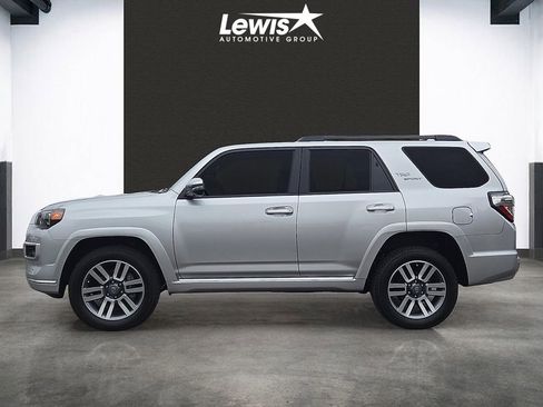 Used 2023 Toyota 4Runner TRD Sport w/ Technology Package AWD/4WD image 2
