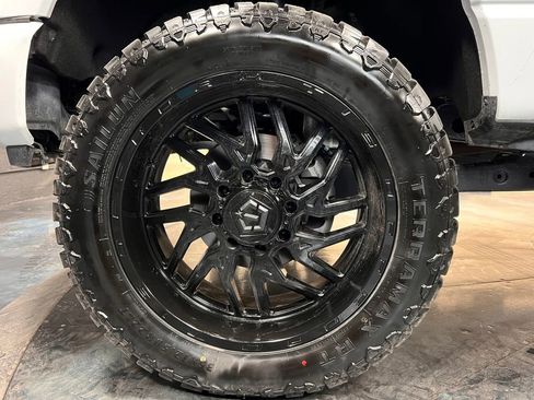 Used 2024 Ford F250 Lariat w/ Sport Appearance Package image 38