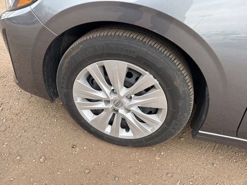 Used 2024 Nissan Sentra S image 10