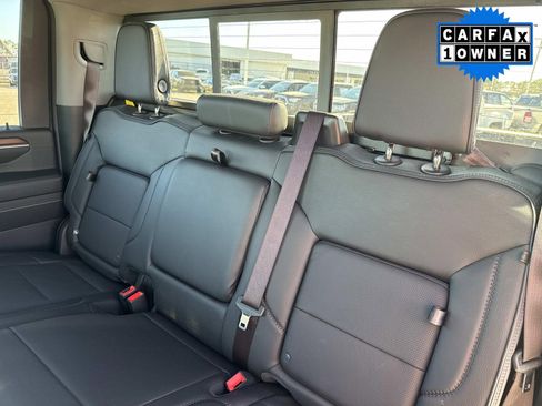 Used 2024 GMC Sierra 2500 Denali w/ Denali Reserve Package image 17