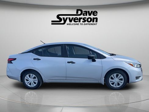 Used 2023 Nissan Versa S w/ Trunk Package FWD image 4