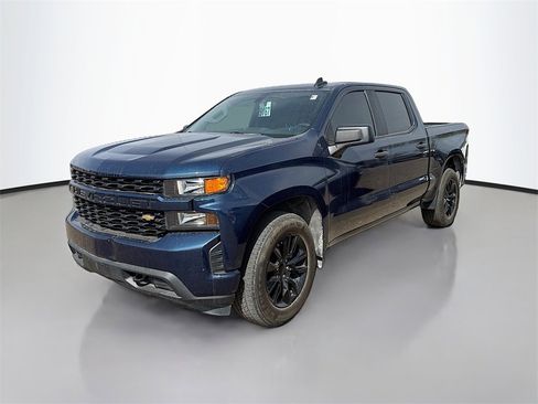 Used 2022 Chevrolet Silverado 1500 Custom image 3