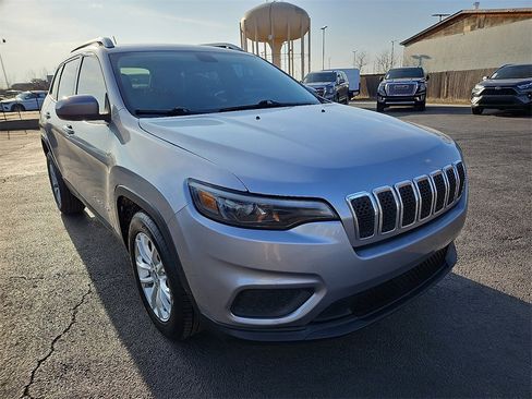 Used 2020 Jeep Cherokee Latitude image 11