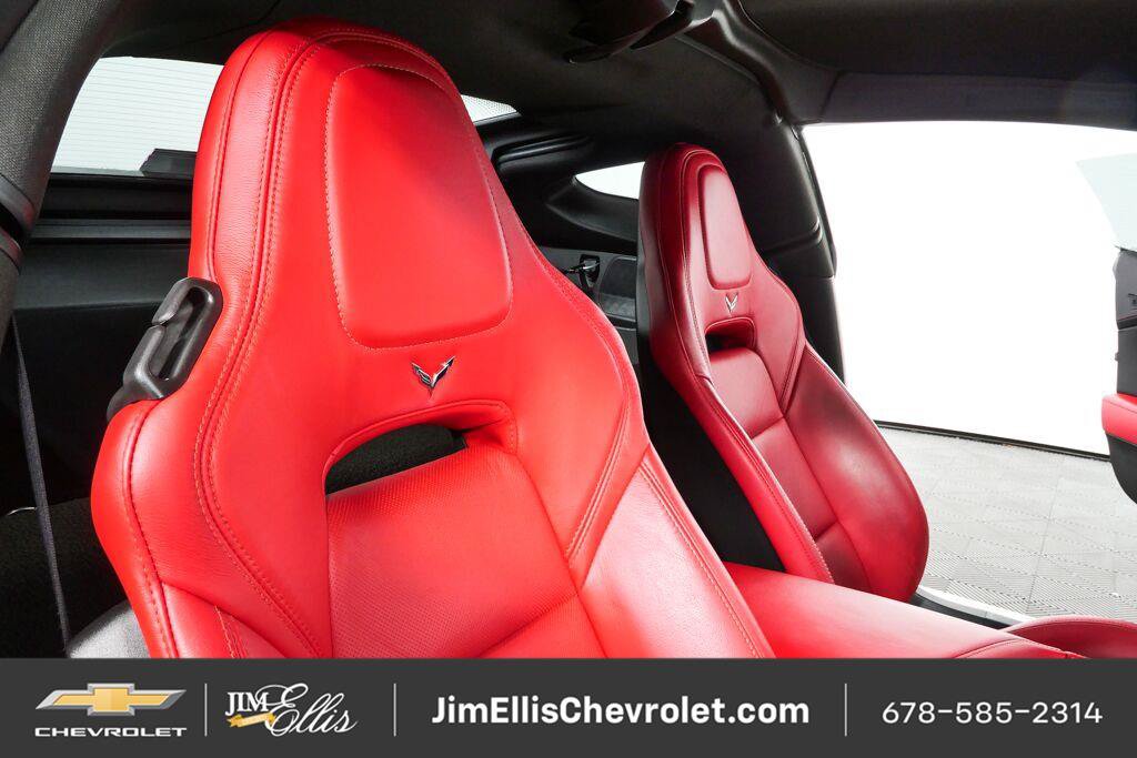 Used 2018 Chevrolet Corvette Grand Sport RWD image 19