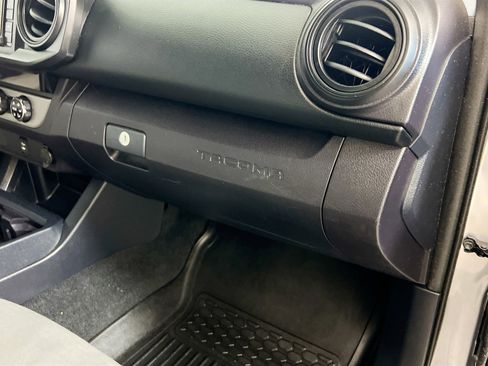 Used 2018 Toyota Tacoma SR RWD image 34