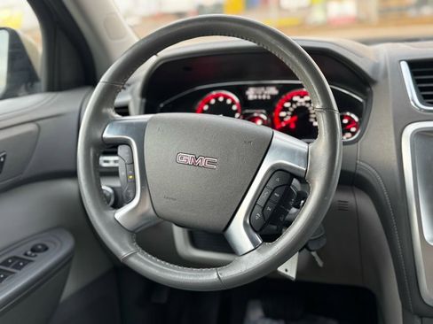 Used 2016 GMC Acadia SLE image 11