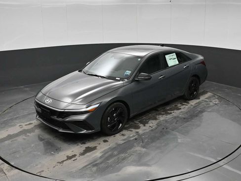 New 2026 Hyundai Elantra SEL Sport FWD image 26