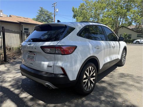 Used 2020 Ford Escape SE Sport AWD/4WD image 7