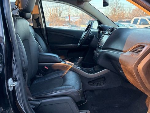 Used 2015 Dodge Journey Crossroad w/ Flexible Seating Group image 11