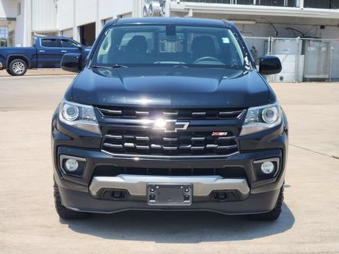 Used 2022 Chevrolet Colorado Z71 w/ Z71 Midnight Edition RWD image 2