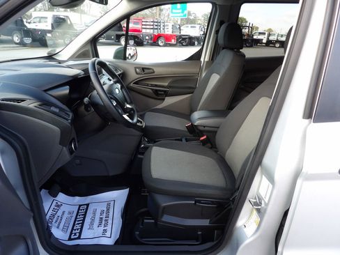 Used 2020 Ford Transit Connect XL FWD image 17