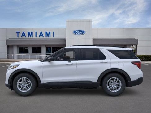 New 2026 Ford Explorer Active w/ Active Comfort Package RWD image 3