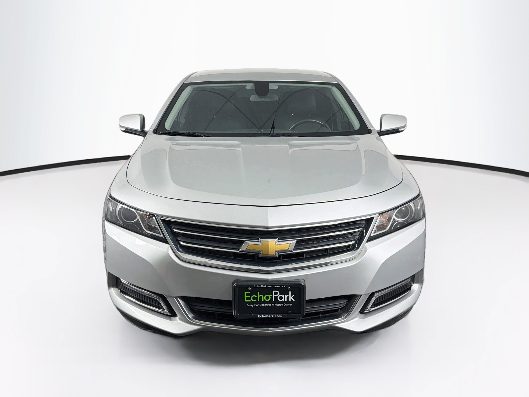 Used 2019 Chevrolet Impala LT FWD image 2