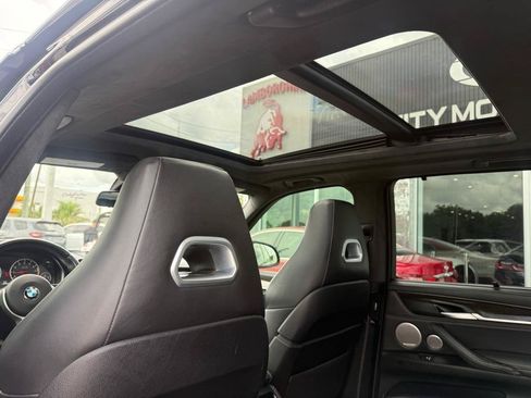 Used 2018 BMW X5 M AWD/4WD image 34