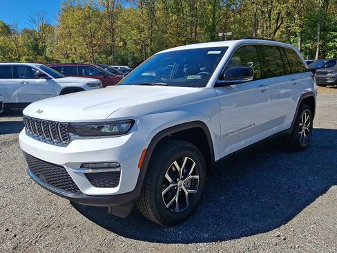 New 2025 Jeep Grand Cherokee Limited w/ Trailer Tow Package image 2