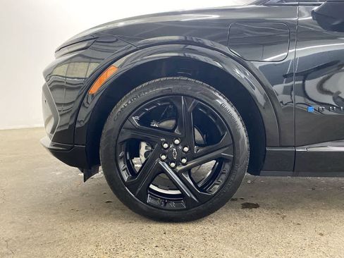 Used 2024 Chevrolet Equinox EV RS image 12