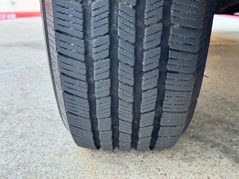 Used 1999 Ford E-250 and Econoline 250 image 29