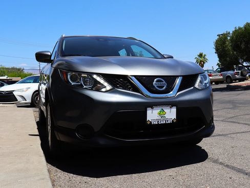 Used 2019 Nissan Rogue Sport SV FWD image 18
