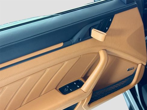 Used 2024 Porsche 911 GT3 RS image 12