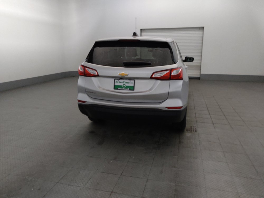 Used 2019 Chevrolet Equinox LS w/ LS Convenience Package FWD image 7