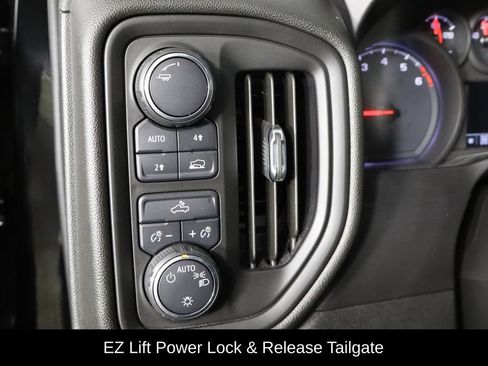 Used 2020 Chevrolet Silverado 1500 Custom w/ Custom Value Package AWD/4WD image 20